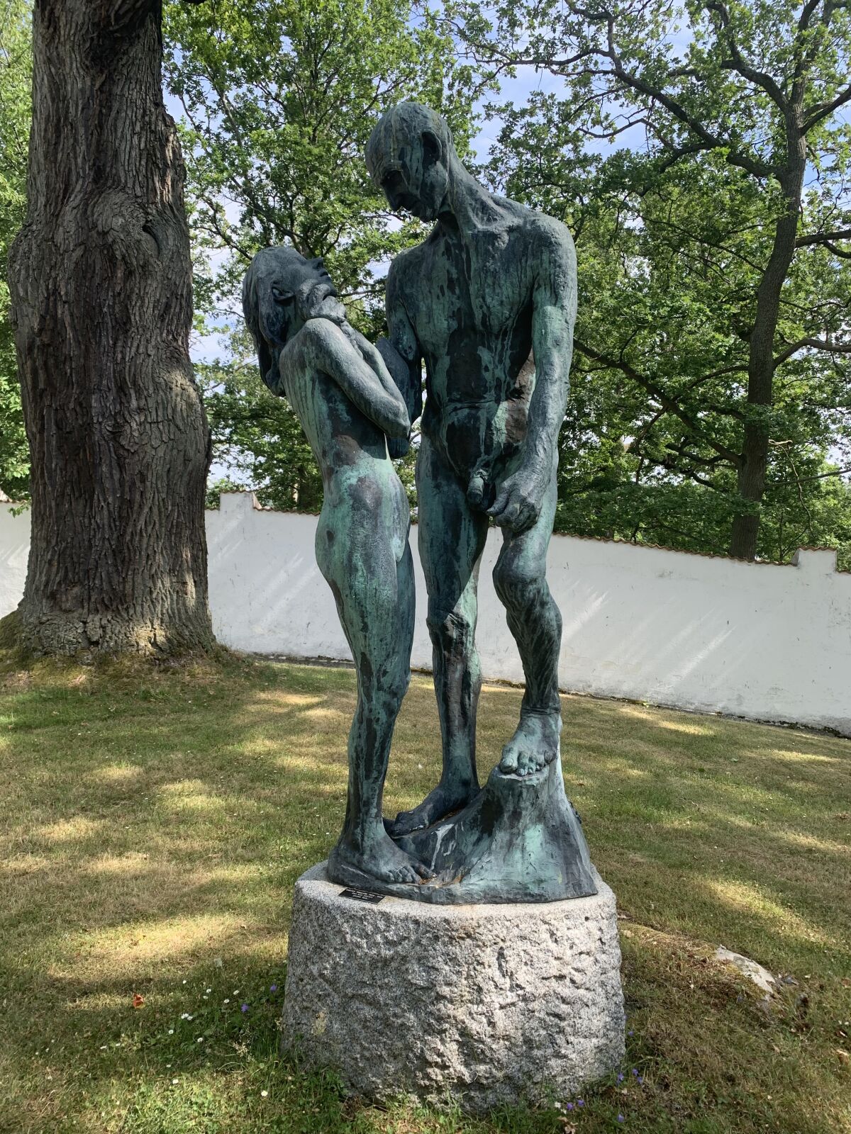 Gustav Vigeland, Äldre man och ung kvinna, 1906, Thielska Galleriet.